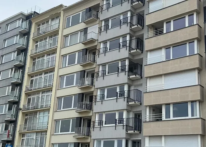 Апартаменти Spacious With Sea View Остенде