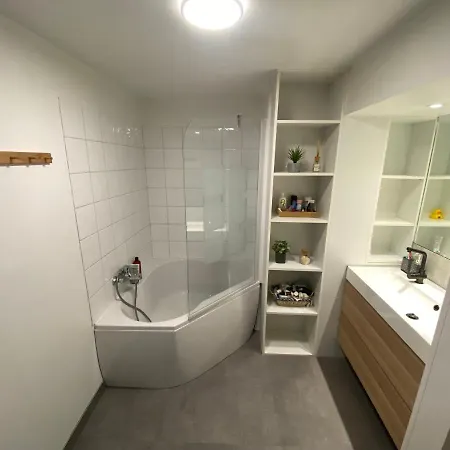 Spacious With Sea View Apartment